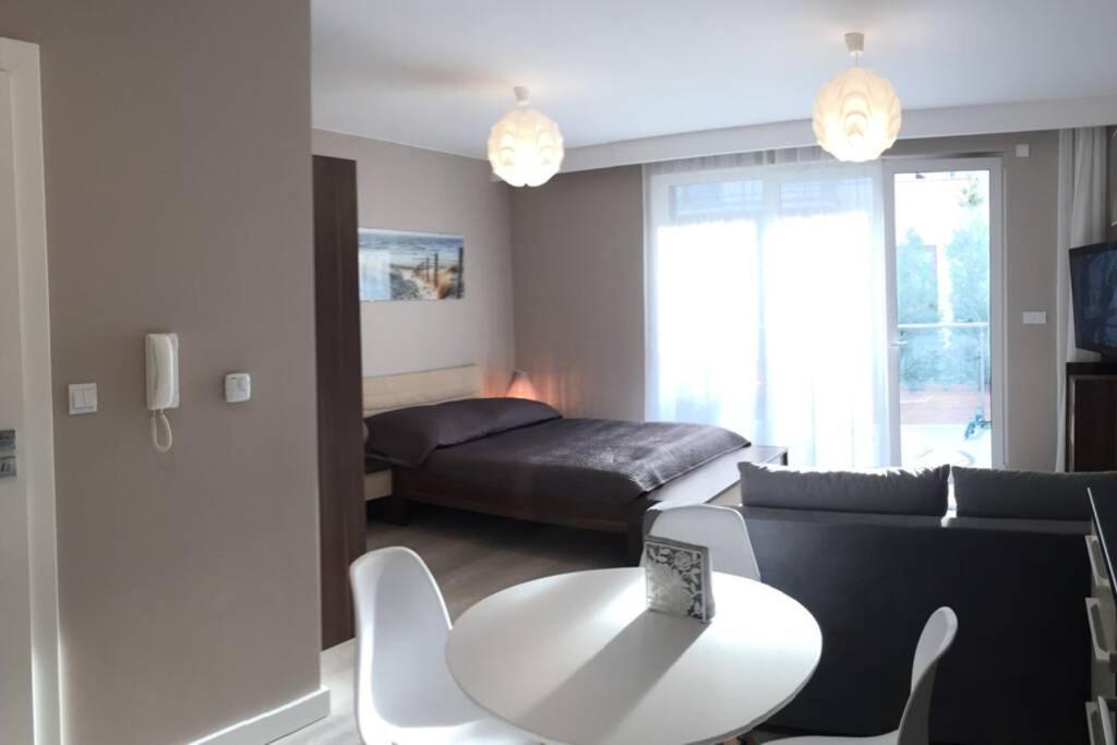 Apartament Przy Plazy Rewal - 1St Line Apartment Kültér fotó