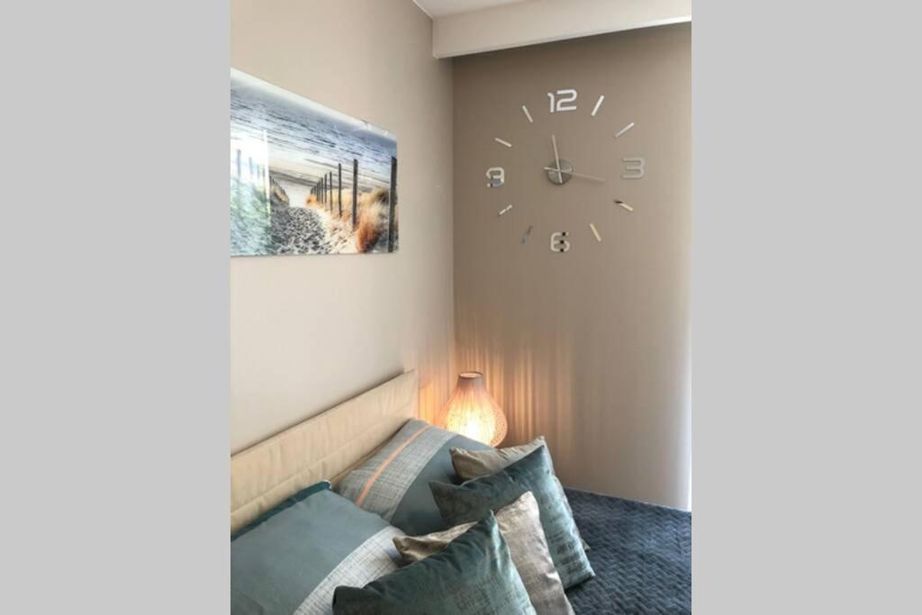 Apartament Przy Plazy Rewal - 1St Line Apartment Kültér fotó